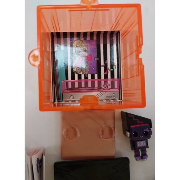 L.O.L. Surprise Tiny Toys Lot of 3 Mini Robots: XOXO, JukeBot & Help-R MGA Enter - Picture 5 of 11